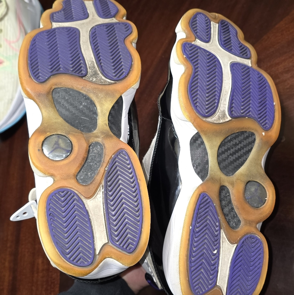 Jordan 6 Rings - Picture 5 of 10